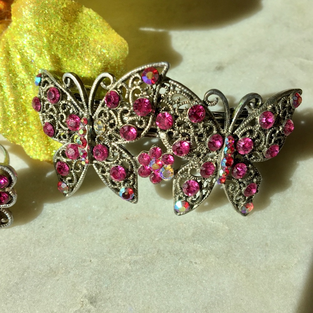💖✨Pink Butterfly Barrette with crystals ✨ & Yellow glitter Flower Barrette 💖🌼✨✨ - Picture 3 of 16